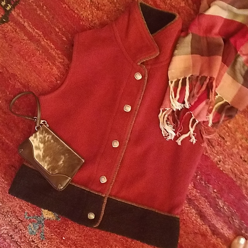 Country Clothing Co. Red & Black Fleece Vest - Picture 1 of 8